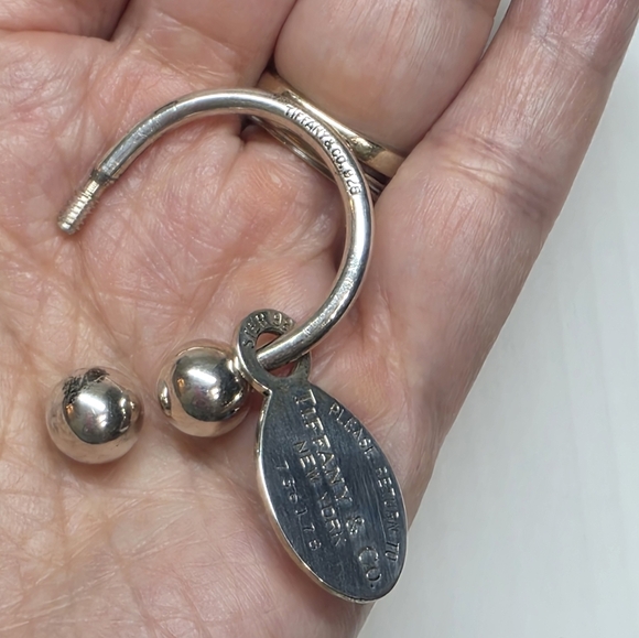 Return to Tiffany Oval Tag Screwball Key Ring in Sterling Silver 925 - Picture 4 of 9